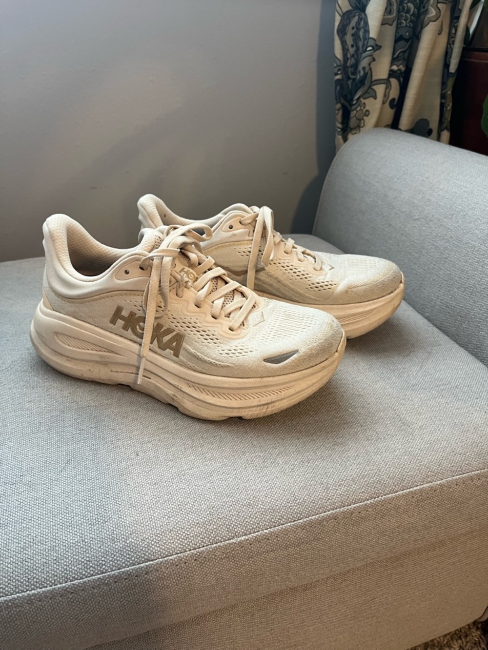 Hoka One One Women's Cream/Beige Cushioned Running Shoes 7.5wide